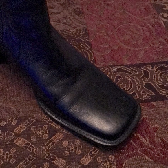 Women’s black leather boots - Picture 3 of 4